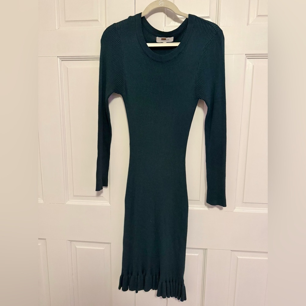 John & Jenn Bodycon Sweater Dress Small Petite Green Ruffle Hem Long Sleeve